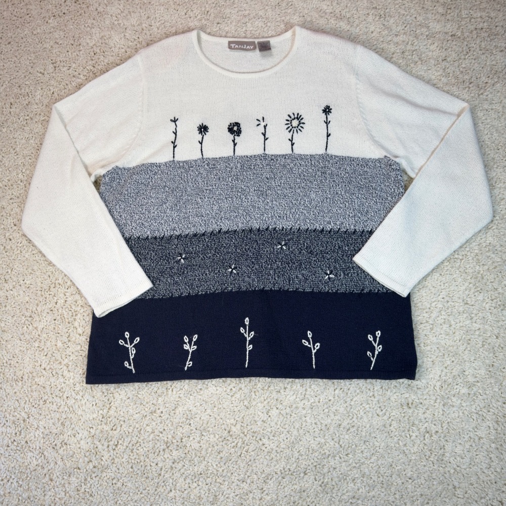 TanJay Floral Embroidered Sweater Womens Large Blue White Cottagecore Knit Top